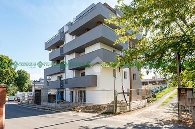 4 LOCALI A VALSAMOGGIA