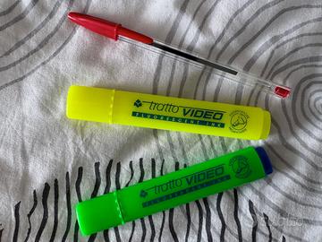 Cancelleria - 24 Evidenziatori + 20 BIC Crystal