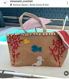 Borsa da mare in juta con inserti all'uncinetto 