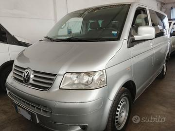 VOLKSWAGEN CARAVELLE MANUALE 4 MOTION 9 POSTI