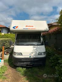 Camper CI mansardato