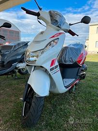 Scooter Nuovo (Km.0) Peugeot Kisbee 50 4t MOTUL