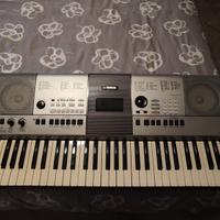 Tastiera Yamaha PSR E413