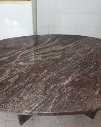Tavoli in granito per arredamento