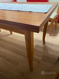 Tavolo in legno 120 x 85 cm allungabile