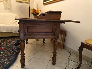 Arredamento scrivania  molto elegante con alzatina