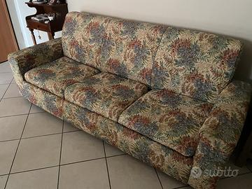 Divano letto con poltrone