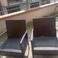 sedie in plastica nera 