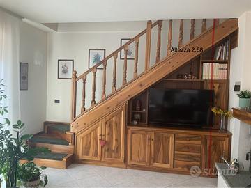 Scala in NOCE con mobile annesso