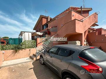 Villa a schiera in zona Tyrsenia