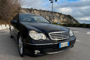 Mercedes benz C220