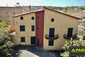 Villa di 4810 m² con più di 5 locali a Canicattì