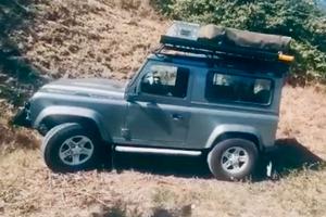 Land Rover DEFENDER 90 2.4 TDCI "Puma"