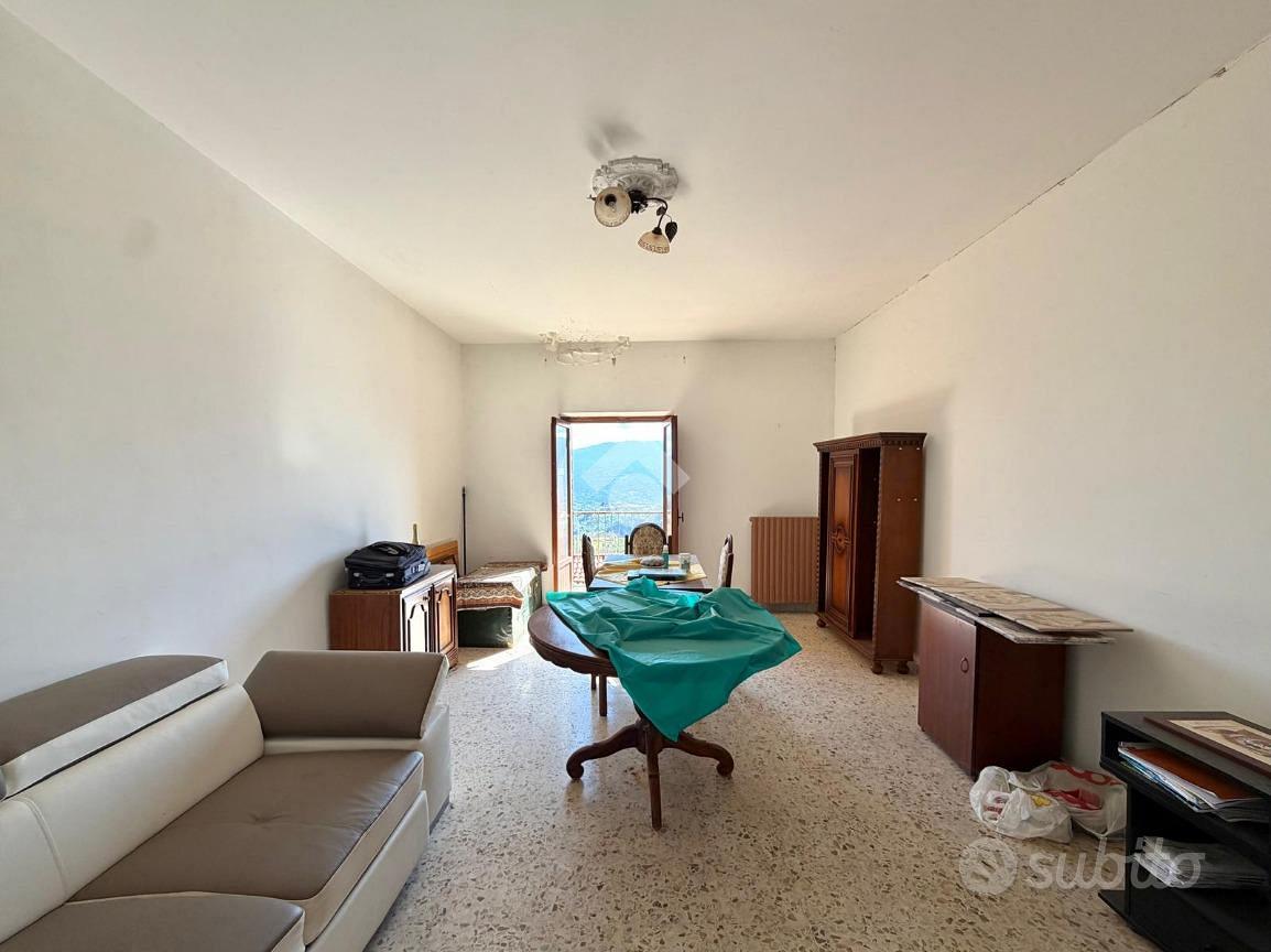 4 LOCALI A DIPIGNANO - Vista 4