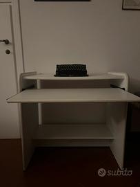 Scrivania bianca piano estraibile