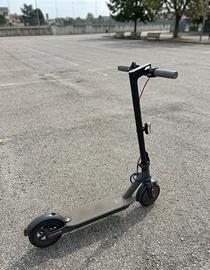 Monopattino elettrico Aovopro