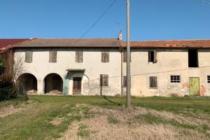 Casale da ristrutturare