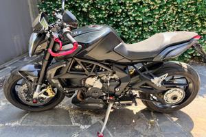 MV Brutale 800 abs- customizzata full carbon