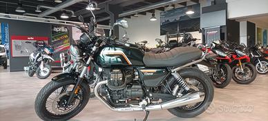 Moto Guzzi V7 Special Nero Smeraldo