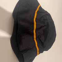 Capoello da anti pioggia