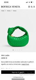 Mini Jodie nel verde iconico Bottega Veneta