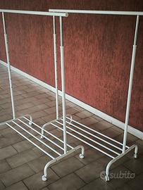 Due appendiabiti IKEA "RIGGA" di colore bianco.