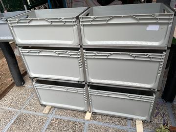 contenitori in plastica