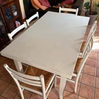 Tavolo con 6 sedie