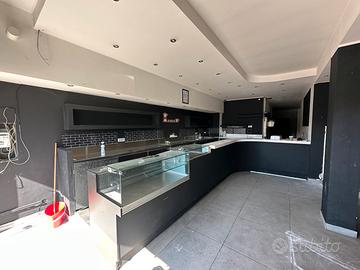 Bancone Bar ORION con vani e cassetti refrigerati