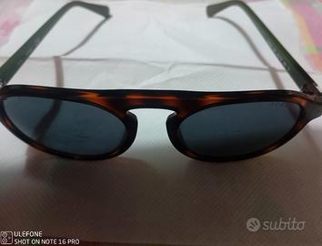 Occhiali Guess usati .