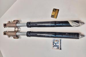 COPPIA FORCELLE ORIGINALI SHOWA DUCATI 851 888 199