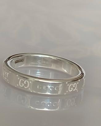 Anello a fascia Gucci Signature in argento 925 