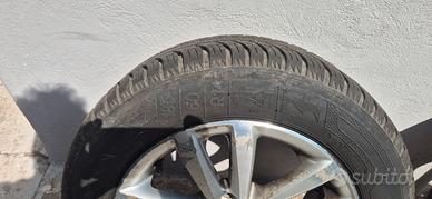 cerchi in lega con gomme