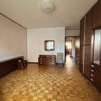 Gratuitamente camera matrimoniale con letto e rete