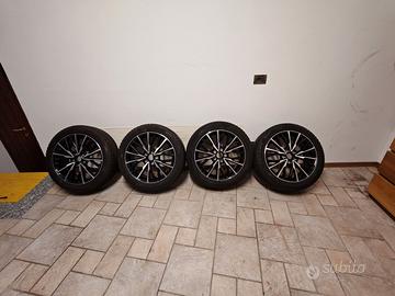 4 cerchi originali Toyota Yaris Cross 18" + gomme