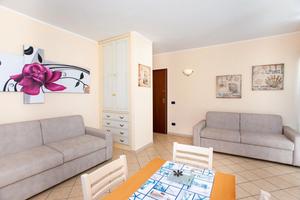 Monolocale con piscina