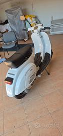 Vespa Piaggio 50 V5B3T