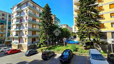 5 LOCALI A GENOVA