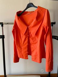 Camicia con scollo a V