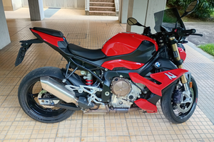 BMW S1000r