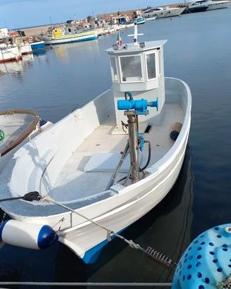 barca da pesca con licenza