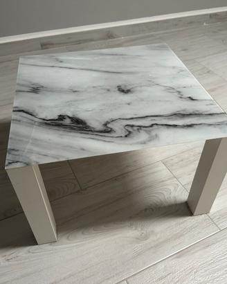 Tavolino in vetro e alluminio com stampa marmo