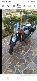 Moto Triumph bonneville T100
