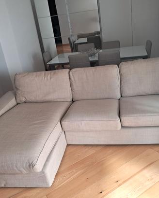 Divano Kivik Ikea con chaise longue