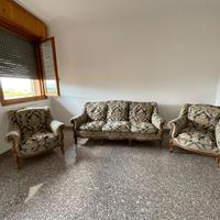 Divano 3 posti e poltrone