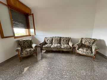 Divano 3 posti e poltrone