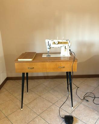 Macchina da cucire Singer 411