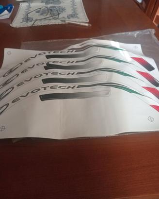 ADESIVI EVOTECH PER CERCHI MOTO