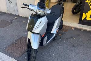 Peugeot Tweet 125 NUOVO 2026 euro 5 - PERMUTE