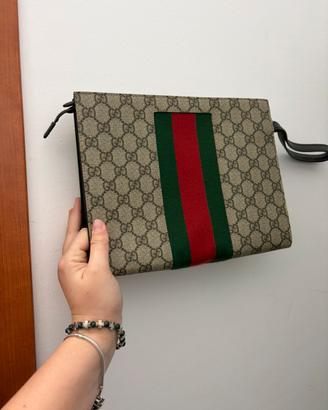 BORSELLO A MANO GUCCI
